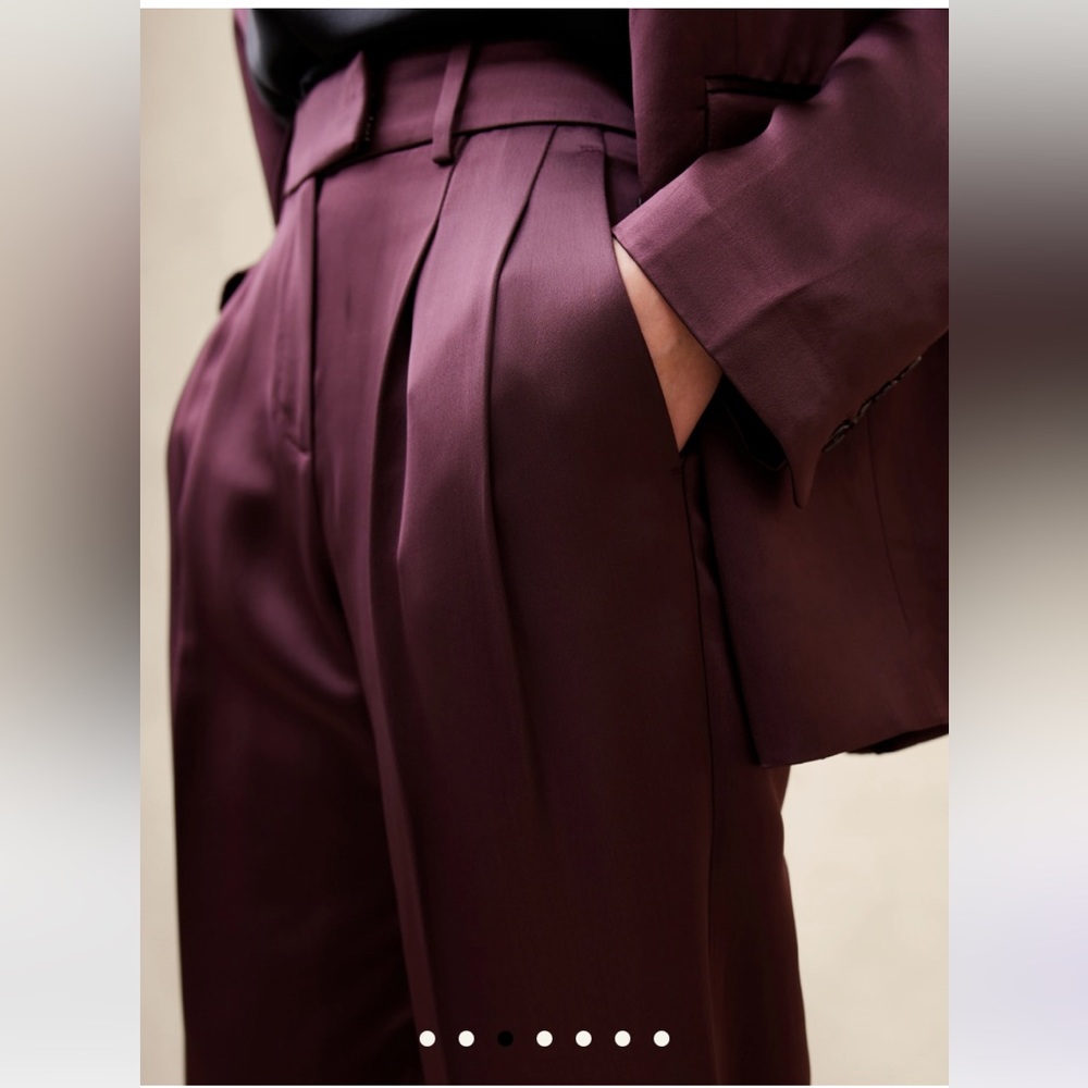 $170 Banana Republic Isa Pleated Italian Satin Pant Purple Prune 6P